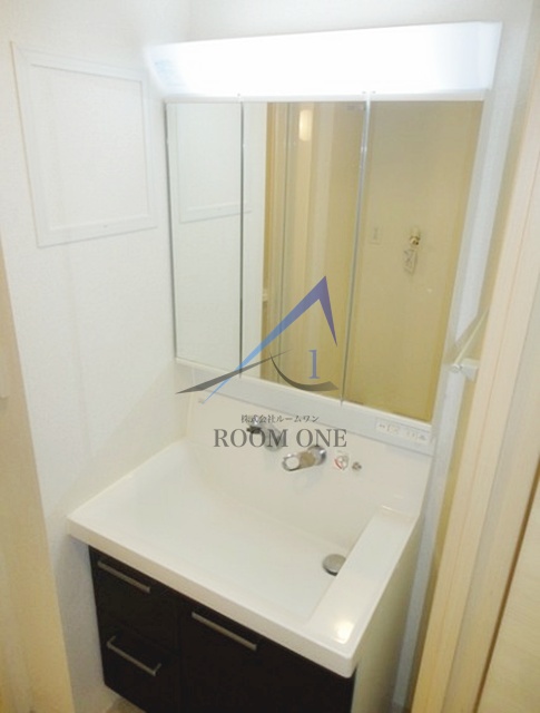 洗面設備　洗面台です。