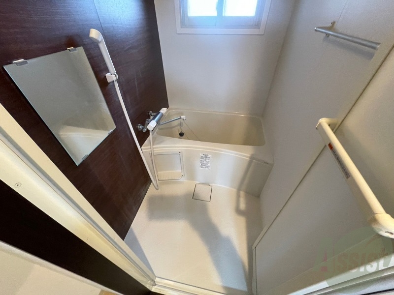 バス・シャワールーム　お風呂です。ゆっくりお風呂につかるのも体に良いですね～