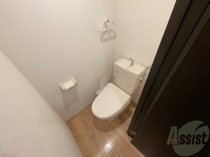 トイレ　ウォシュレット機能がついたトイレ。安心して使用できますね。