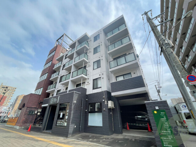 建物外観　札幌市中央区南２条西「円山裏参道スクエア」