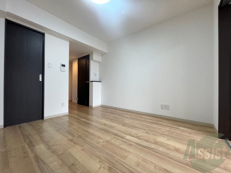 居室・リビング　広くてキレイなお部屋が広がっていて、充実した生活が送れそう。