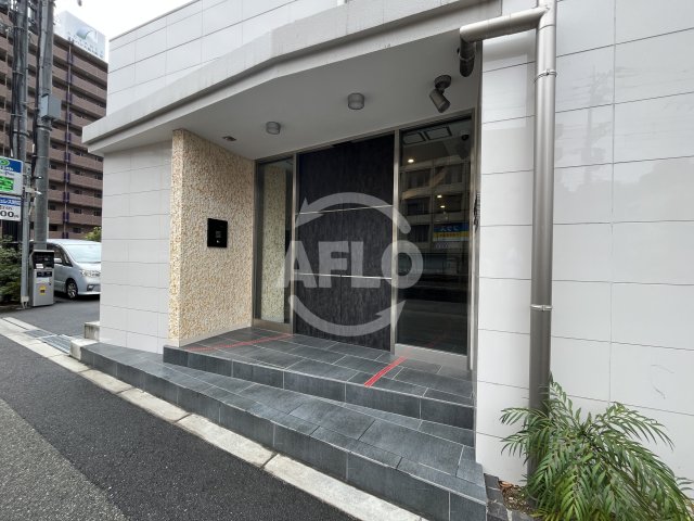 エントランス　セレニテ西中島アリア弐番館　エントランス