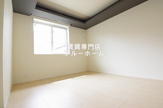 その他部屋・スペース　広く明るい洋室です！