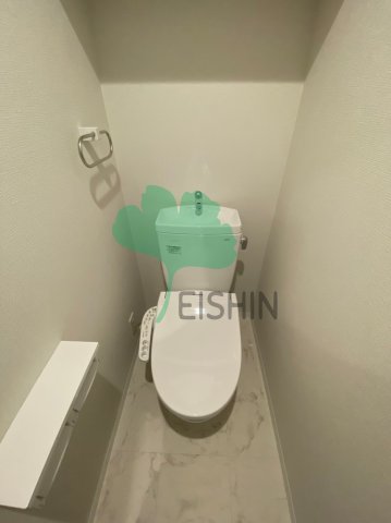 トイレ　建設中の為写真は同シリーズのものです