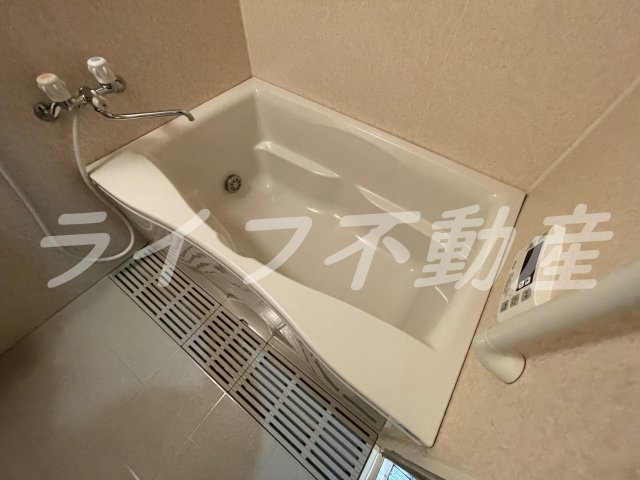 バス・シャワールーム　お風呂で日々の疲れを落としましょう