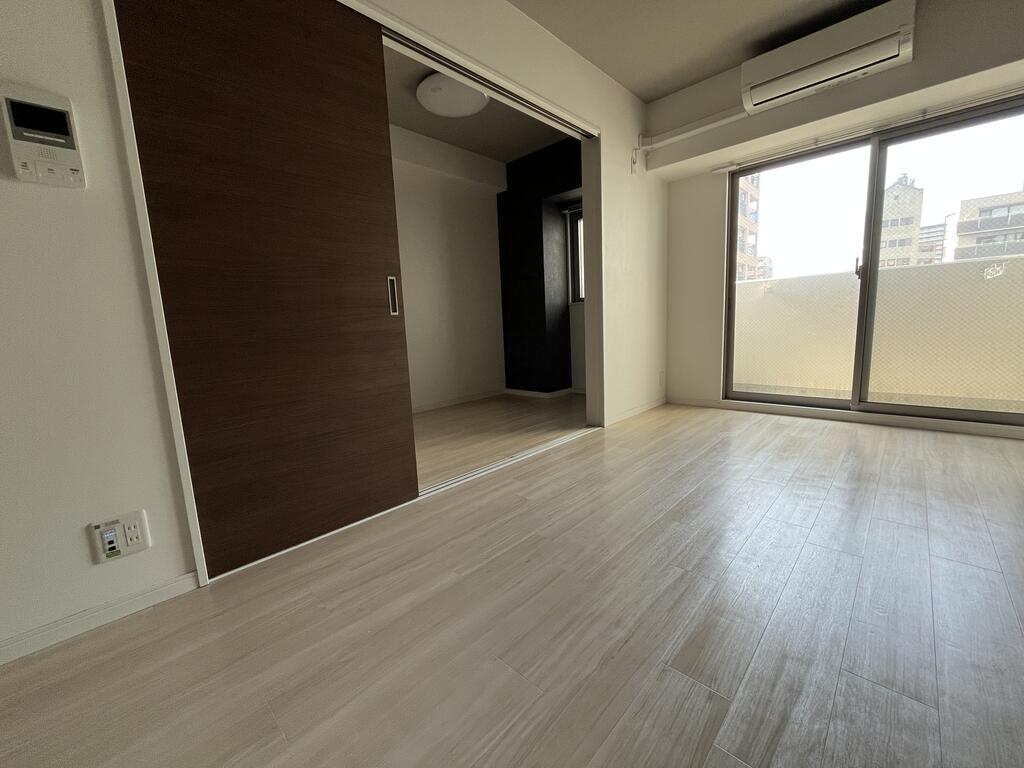 居室・リビング　※同建築物別部屋 (同仕様)