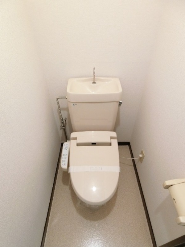 トイレ　図面と現状に相違がある場合には現状を優先