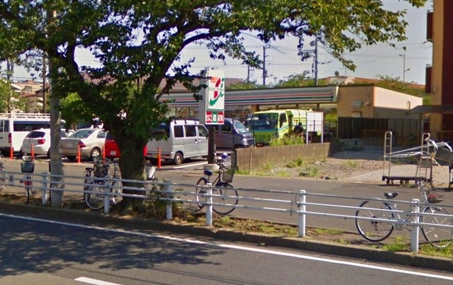 コンビニ　セブンイレブン浦安堀江6丁目店（コンビニ）まで361m