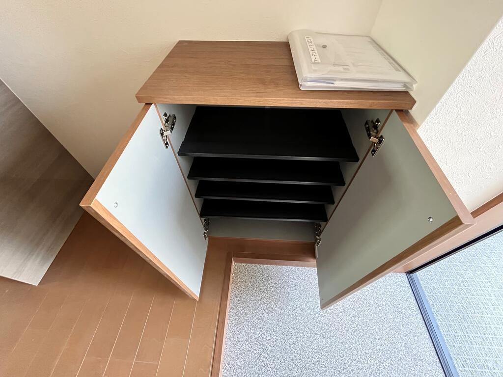 玄関　※別号室参考写真