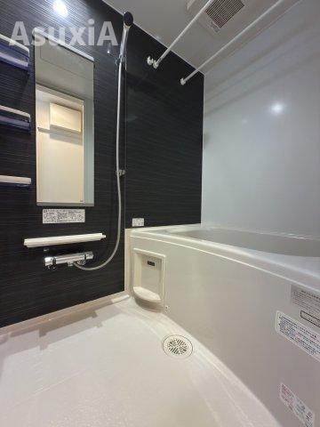 バス・シャワールーム　別タイプのお部屋の写真です