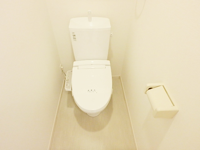 トイレ　他のお部屋の参考写真です。