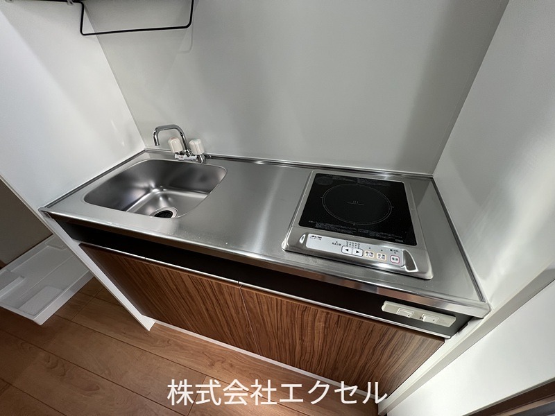キッチン　IHクッキングヒーター付き♪