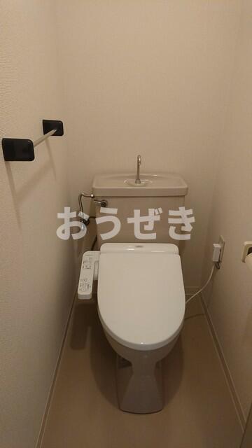 トイレ　※同仕様参考写真