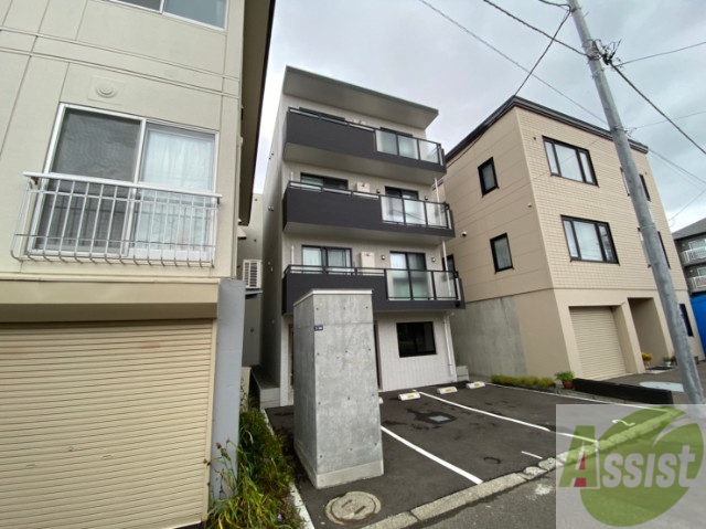 建物外観　札幌市北１３条東「カレラＮ１３」