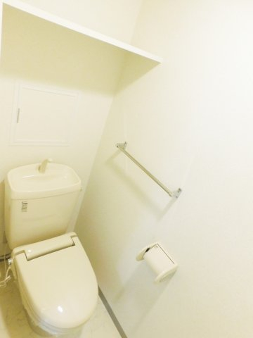 トイレ　※写真は他号室です