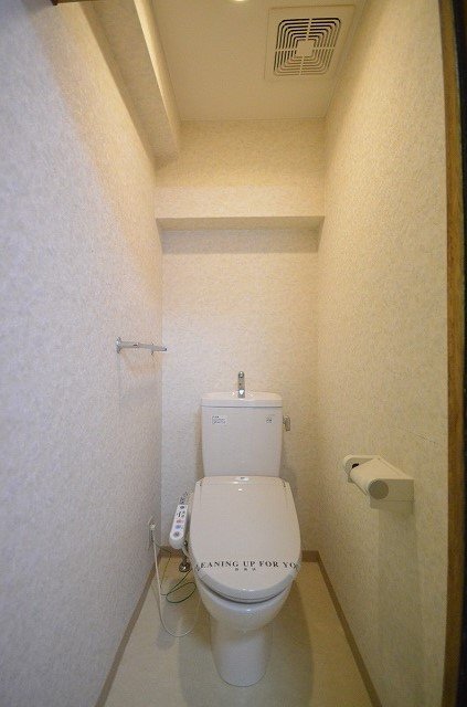 トイレ　別号室の写真です