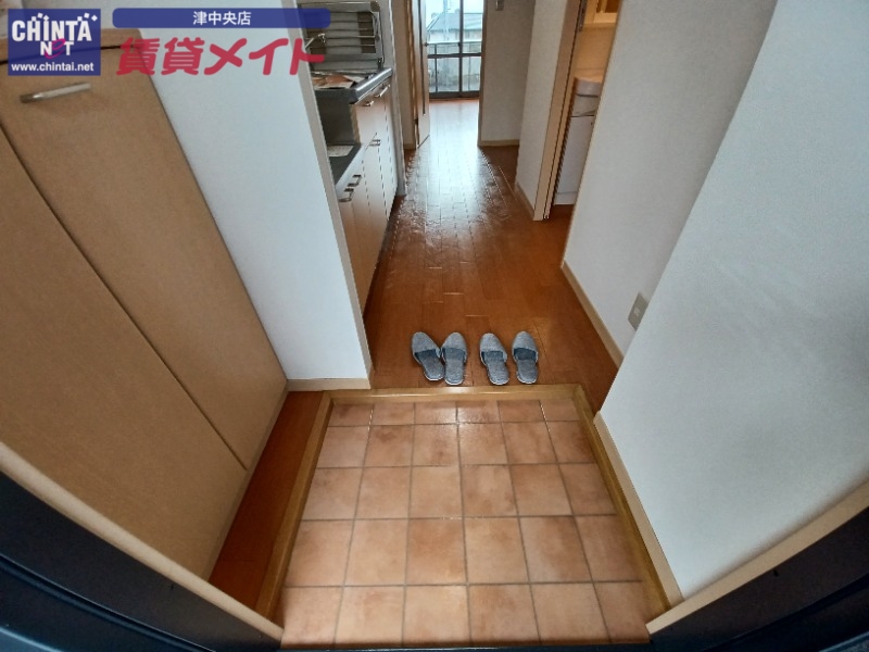 玄関　同タイプの部屋写真です。