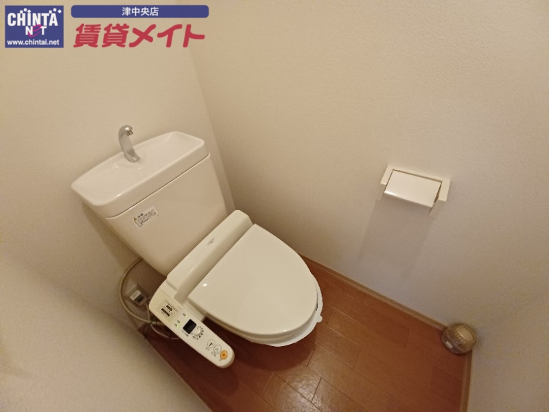トイレ　同タイプの部屋写真です。