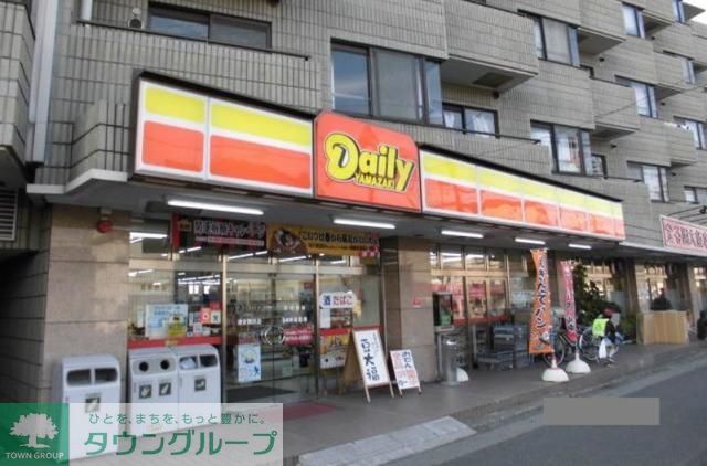 コンビニ　デイリーヤマザキ浦安舞浜店（コンビニ）まで636m