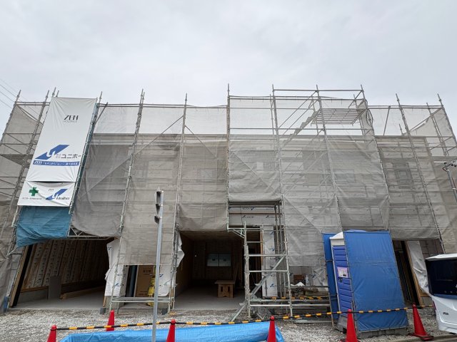 建物外観　左から1.2.3号室