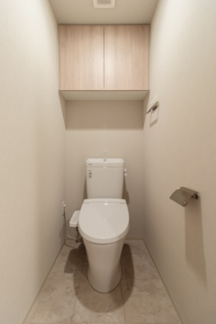 トイレ　※写真は同タイプ住戸です。