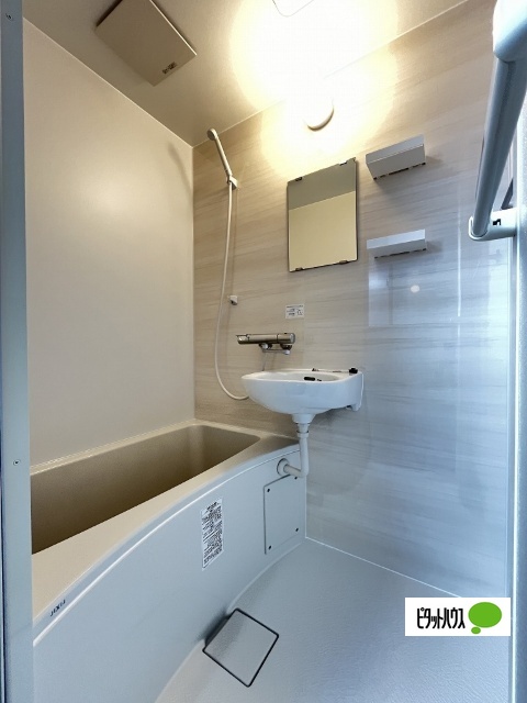 バス・シャワールーム　同一タイプ