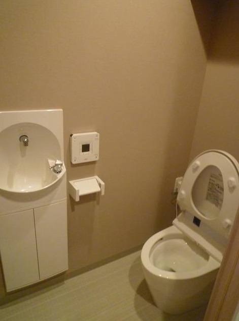 トイレ　別部屋参考写真