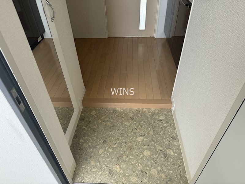 玄関　別部屋参考写真です