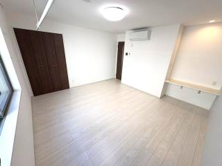 その他部屋・スペース　使い勝手のいい寝室です