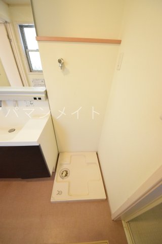 その他設備　脱衣所・洗濯機置場です