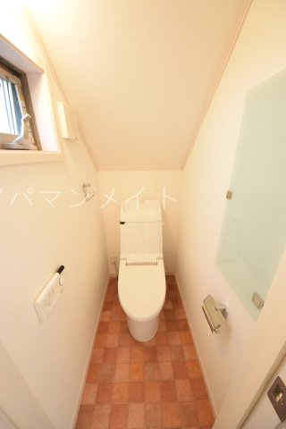 トイレ　ウォシュレット付きです！
