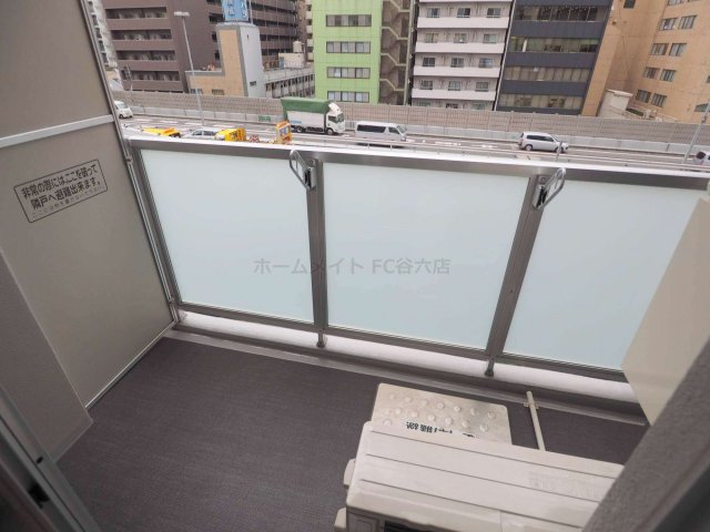 バルコニー　プレサンスタワー難波ＷＥＳＴ