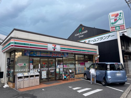 コンビニ　セブンイレブン 名古屋栄生駅北店（コンビニ）まで94m