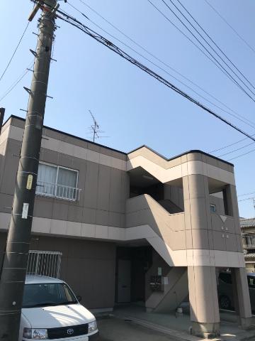 エントランス　外観写真（昼）
