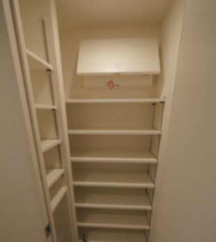 収納　別部屋参考写真