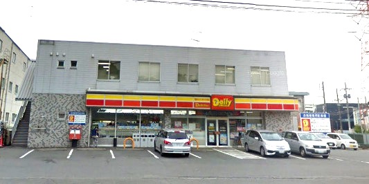 コンビニ　デイリーヤマザキ横浜大熊町店（コンビニ）まで300m