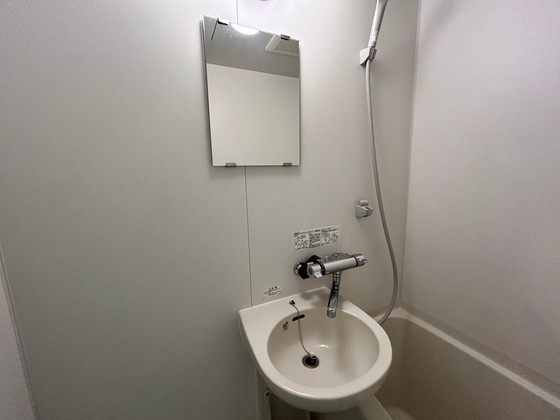 洗面設備　※別部屋の写真です