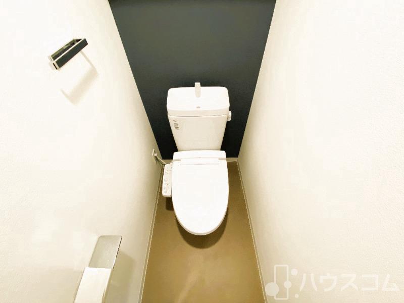 トイレ　今や当然の温水洗浄便座！