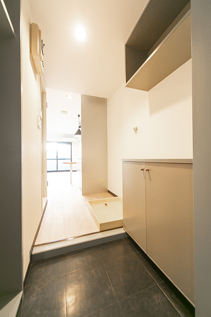 玄関　※写真は同タイプ住戸です。