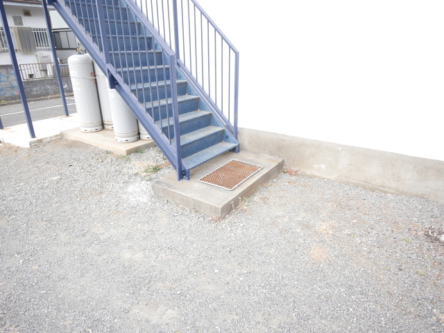 エントランス　★建物入口部分の写真です★
