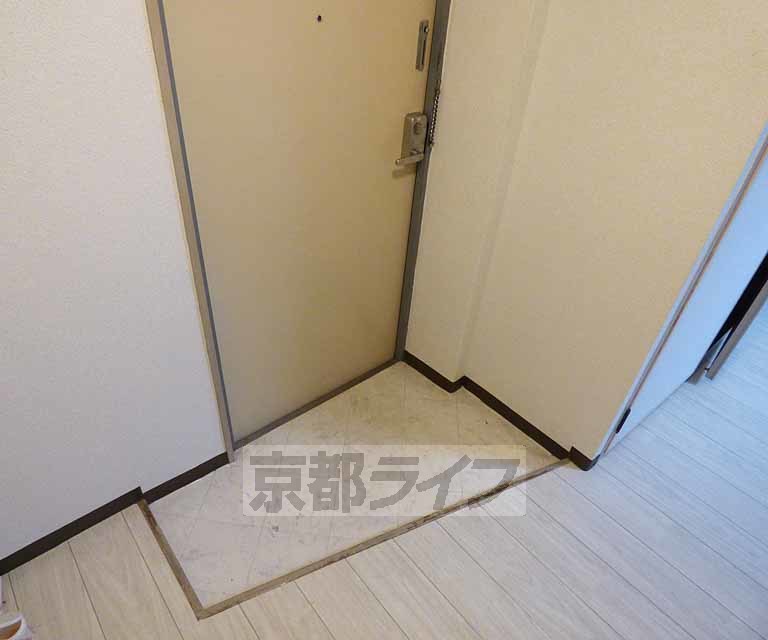 玄関　広々とした玄関です。