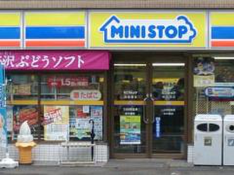 コンビニ　ミニストップ 阪東橋店（コンビニ）まで135m