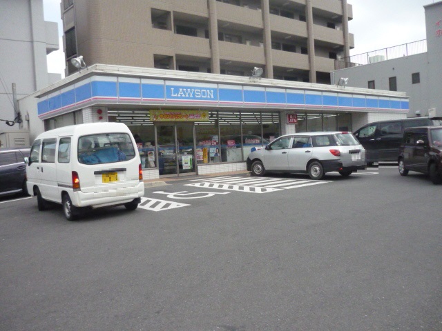 コンビニ　ローソン八幡鷹の巣店（コンビニ）まで235m