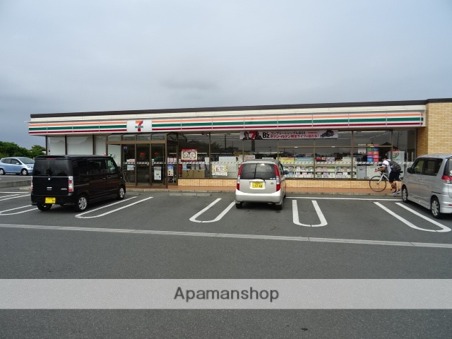 コンビニ　セブンイレブン（コンビニ）まで1208m