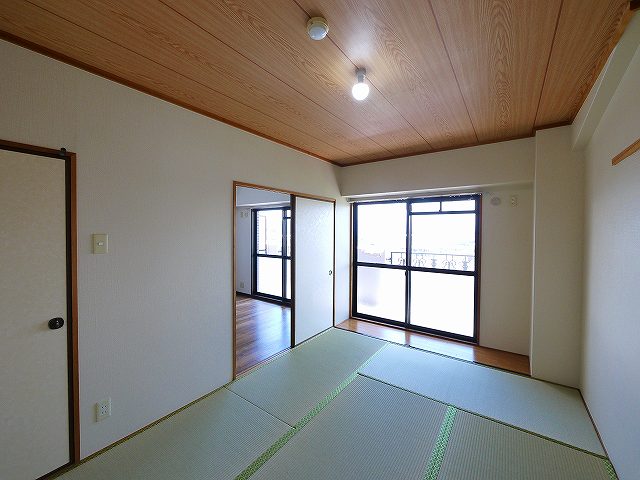 その他部屋・スペース　明るい和室です