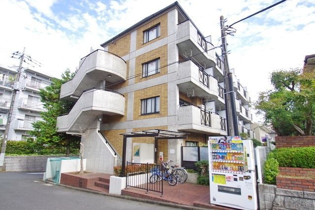 建物外観　★お問い合わせはタウンハウジング新百合ヶ丘店まで★