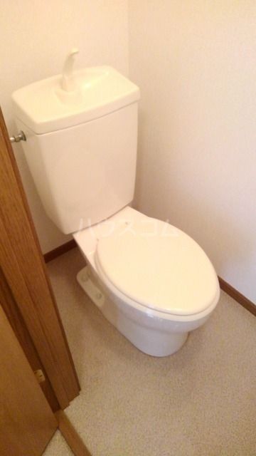ヴィラ・シャルダンのトイレ写真
