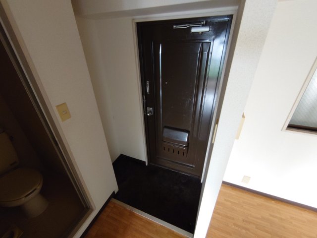 ハイム山本の玄関写真