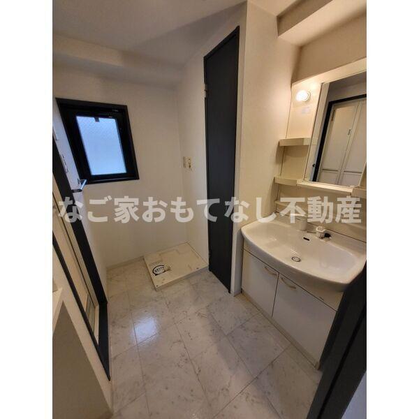 洗面設備　※写真は別号室