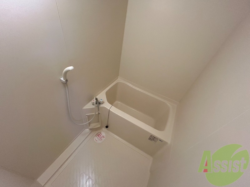 バス・シャワールーム　お風呂場はトイレと別になっているのは嬉しいですね。
